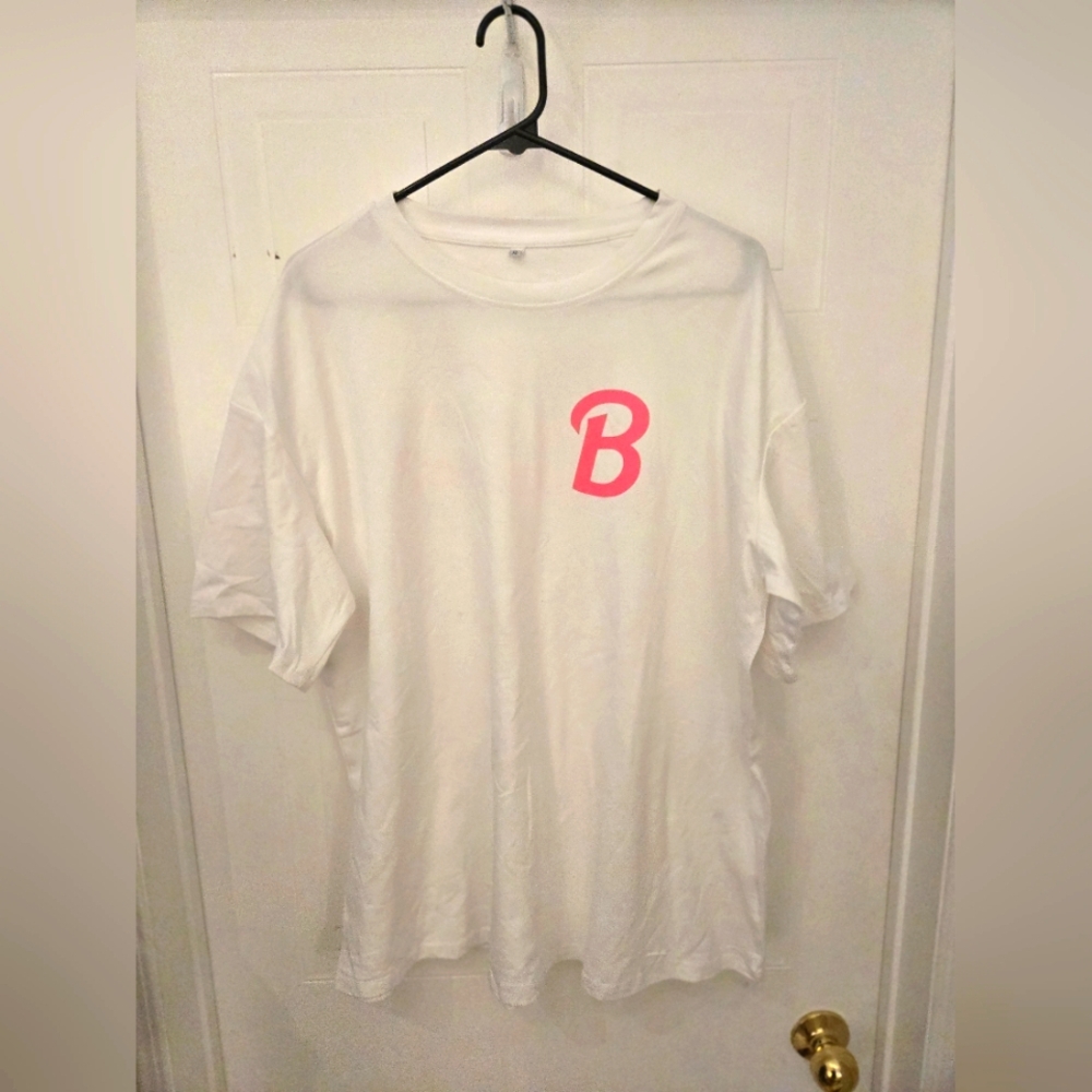 XL Barbie White T-Shirt with Pink Letter B